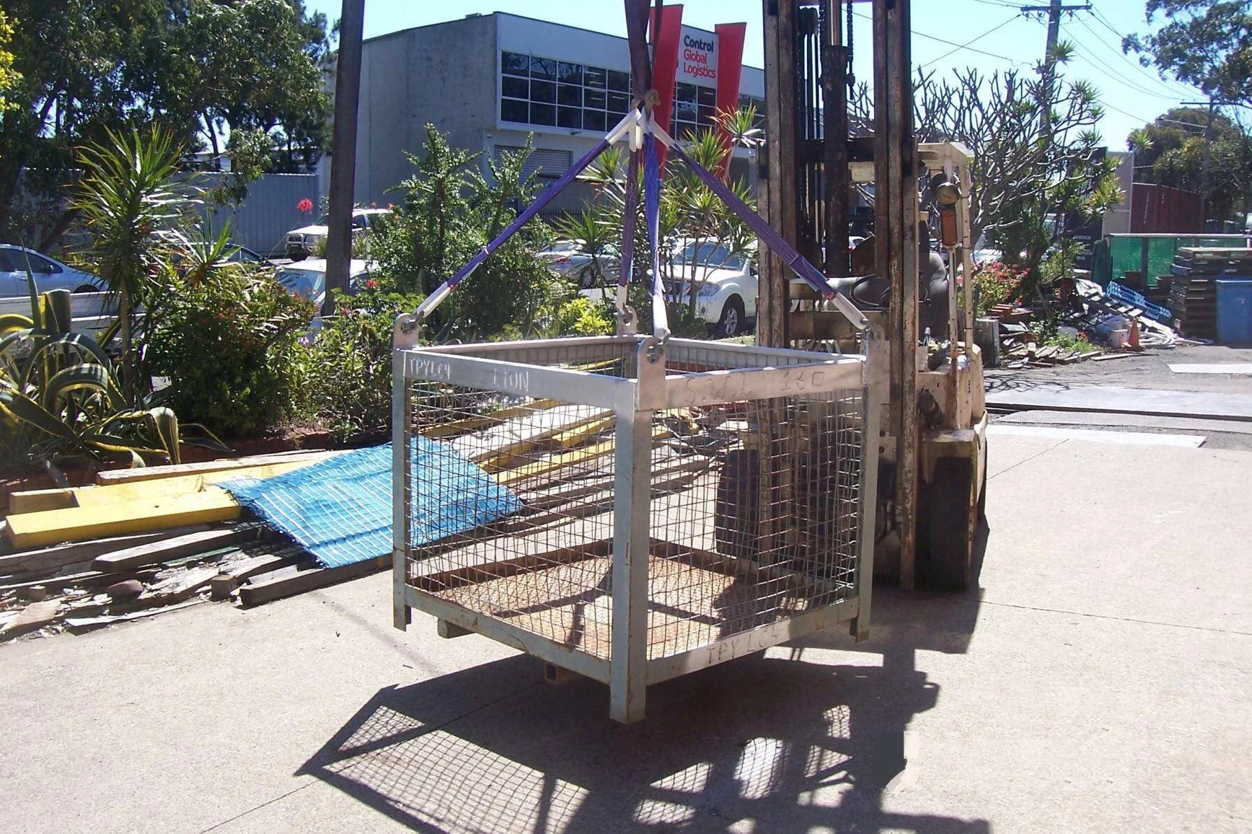 LC4.jpg