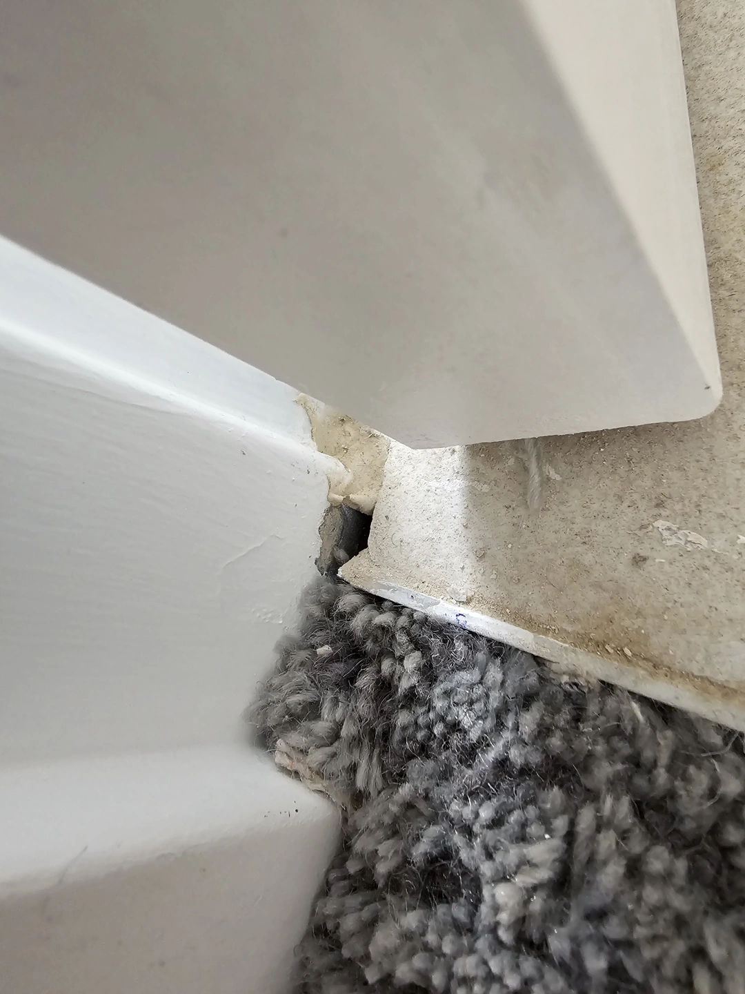 Download our top 8 questions to ask when hiring a waterproofing contractor BEFORE work starts