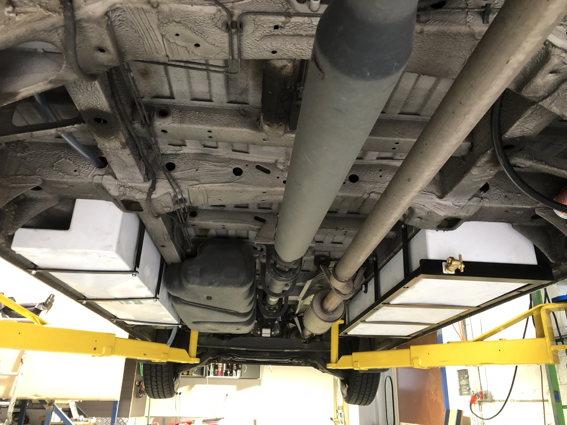 Water-Tank_Mercedes-Sprinter-03.JPG