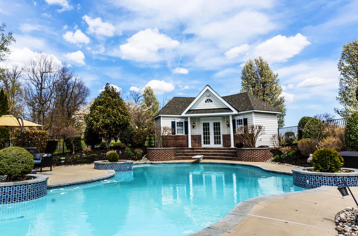 pool_houses.jpg