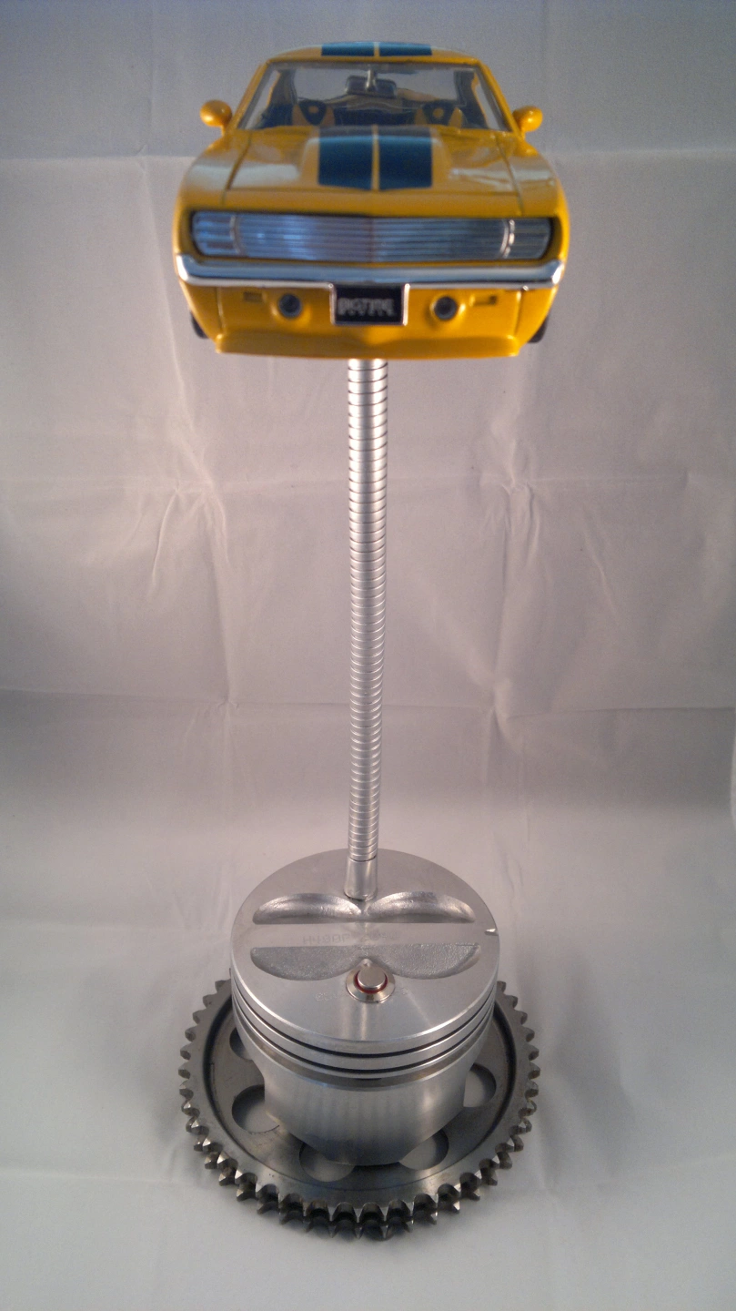 new pics of Camaro lamp and iphone charger 002.jpg