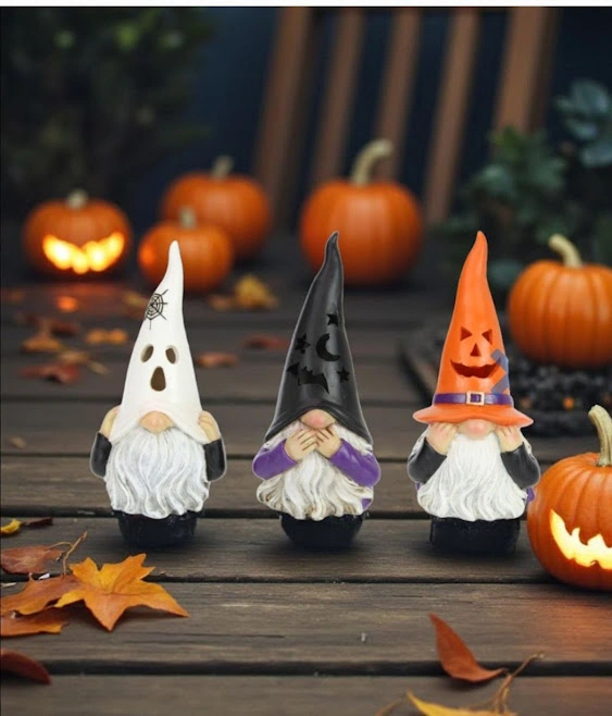 mini halloween gnomes.jpg