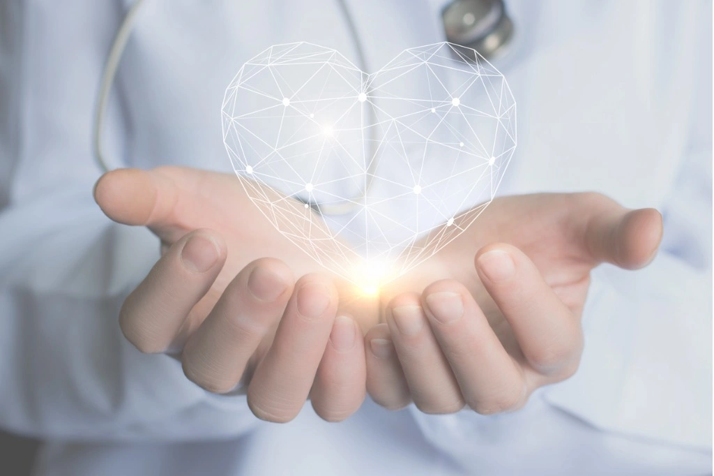 ISTOCK heart-in-the-hands-of-the-doctor-picture-id644984052.jpg