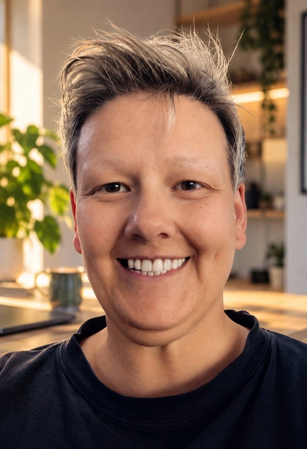 Silke_About_600px.jpg