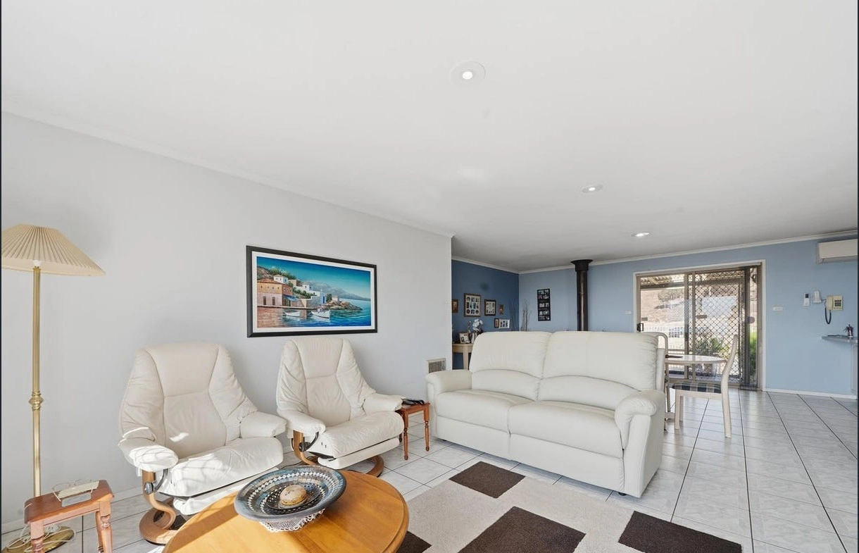 f11-family-room.jpg