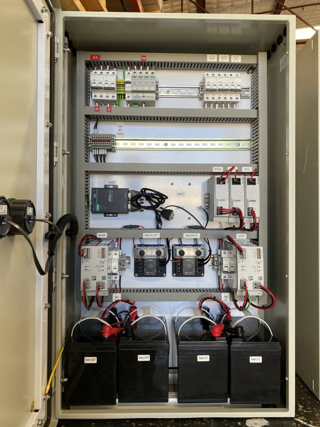 IMG_0418 power box.jpg