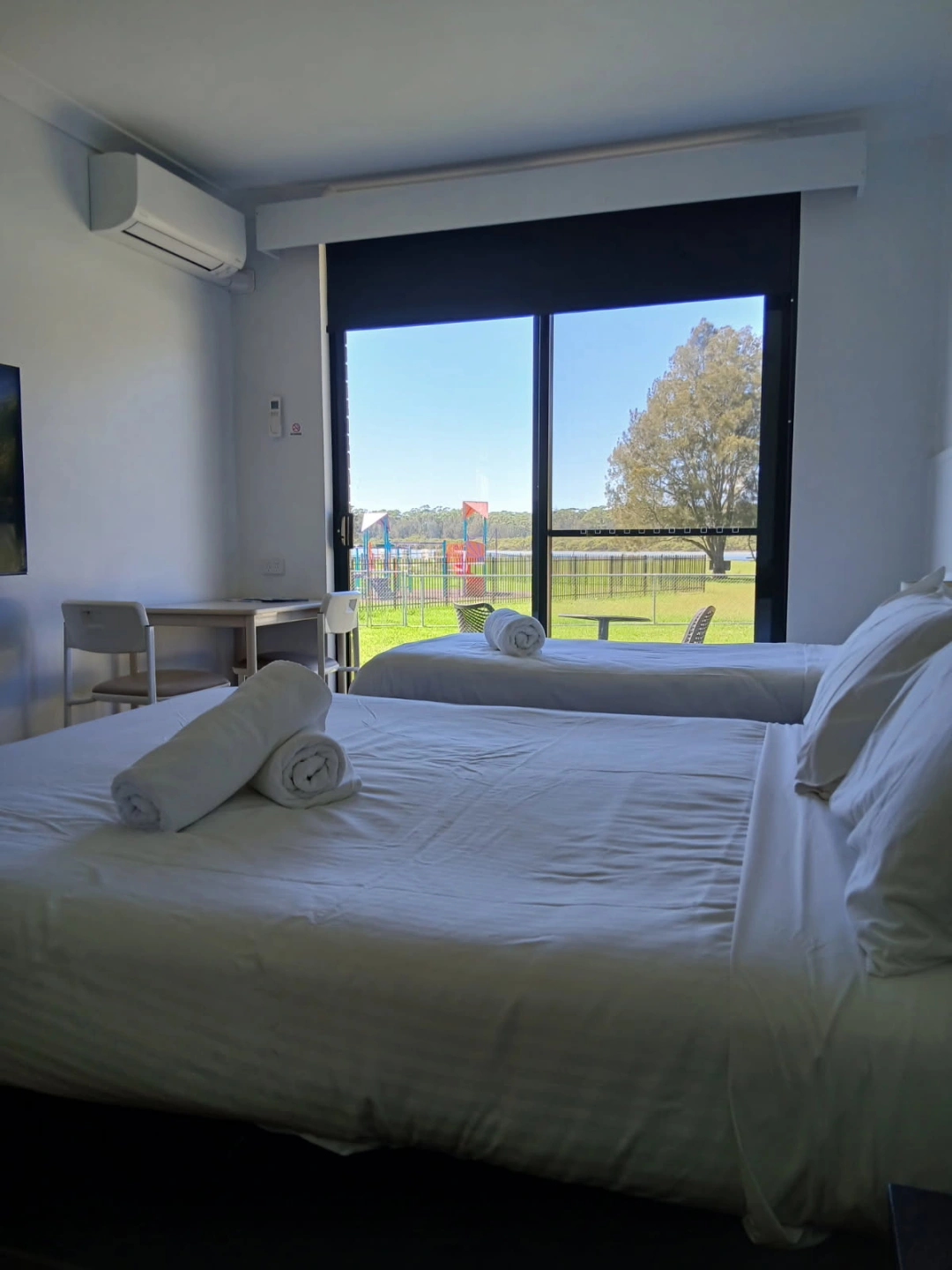 Twin Queen Room 3.jpg