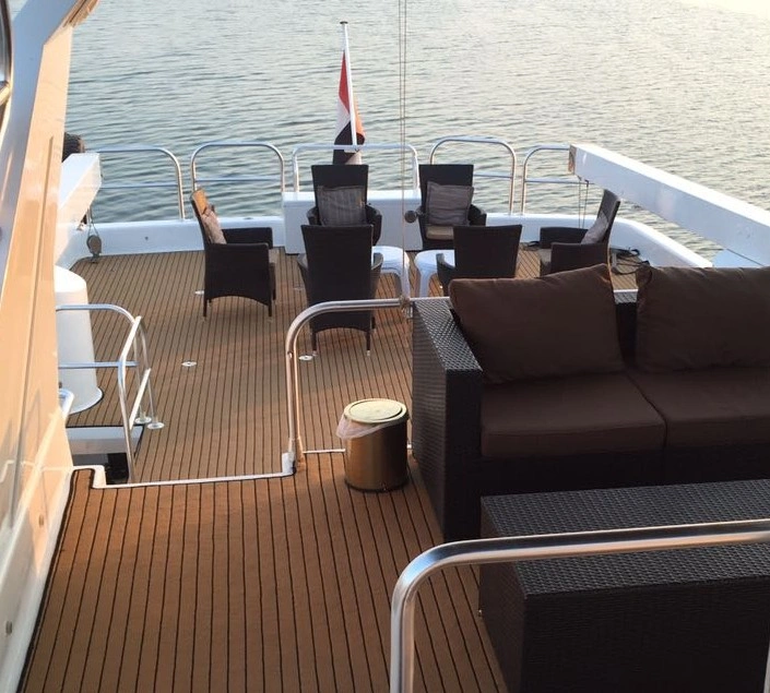 BoatFitmentTeakBlack15b.jpg
