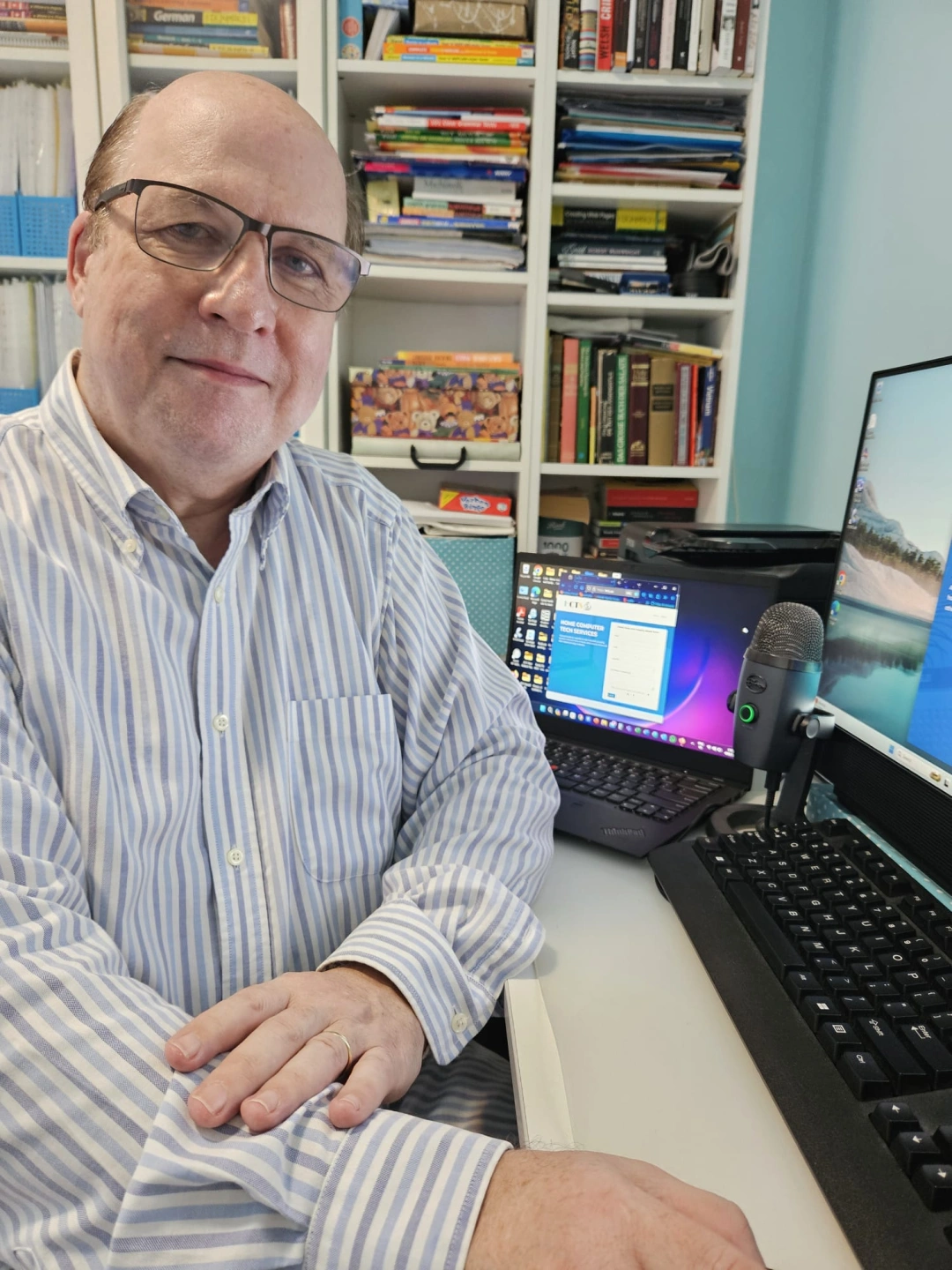 Mark Ryan hcts pic computers.jpg