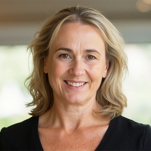Tracey Mead.png