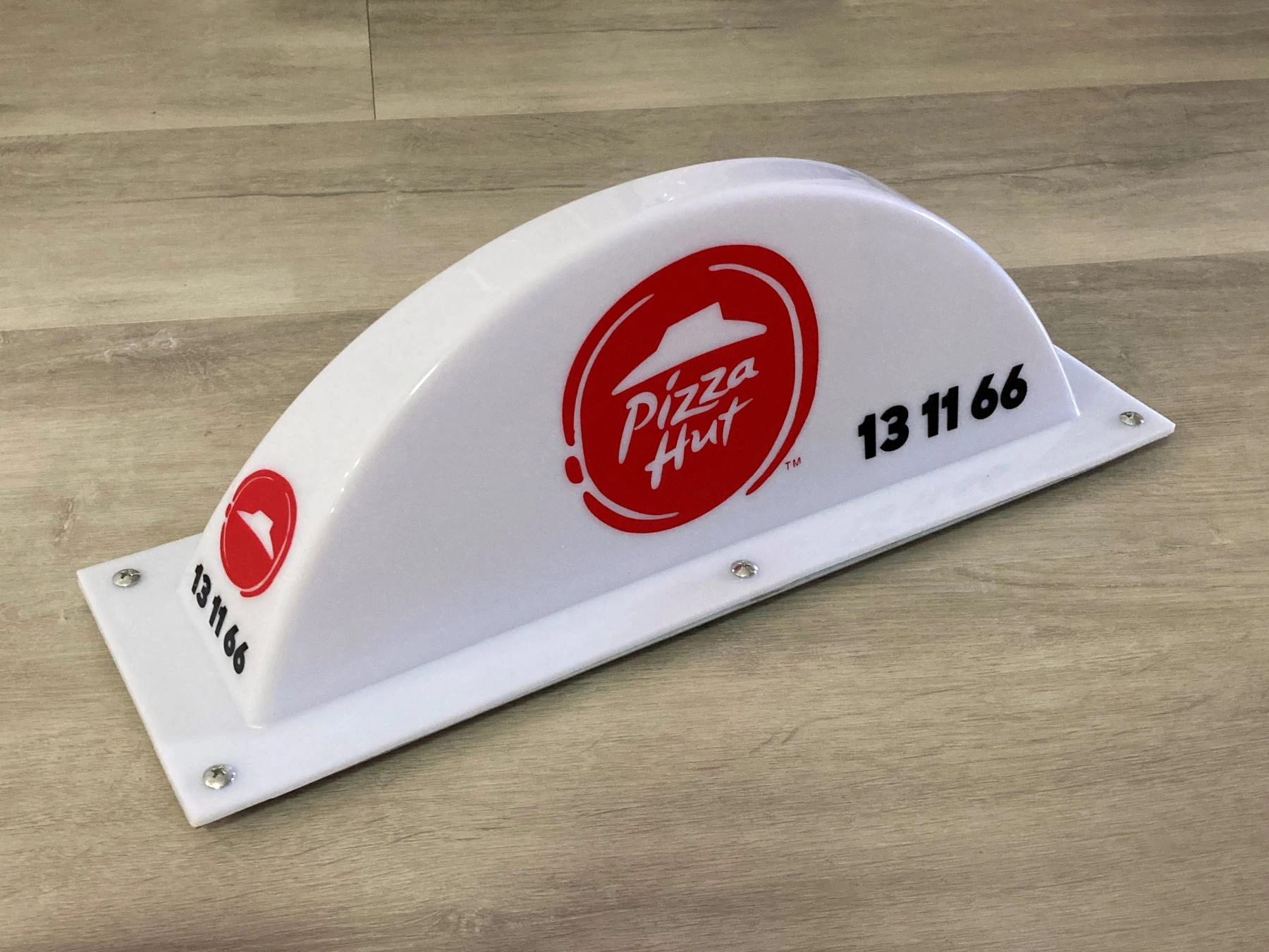 Pizza Hut car topper.JPG