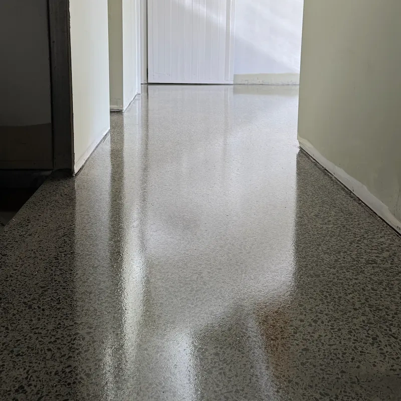 concrete-grind-and-seal-polyurethane.webp