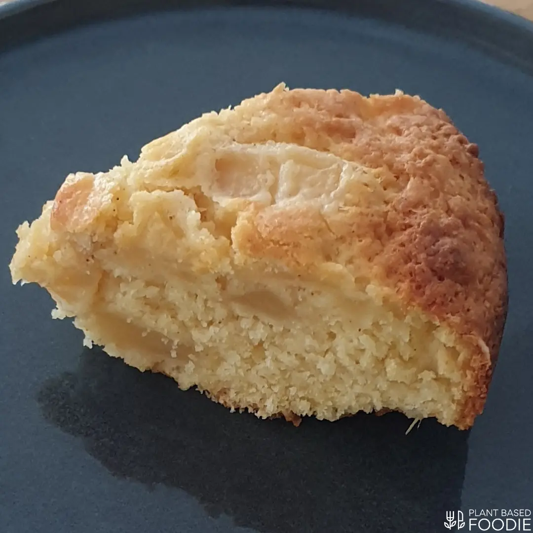 apple cake 3_png.png