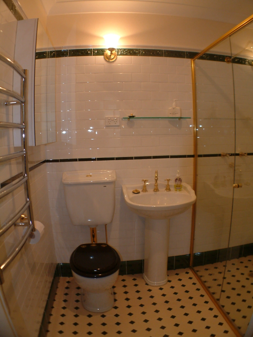 bath_large_02.jpg