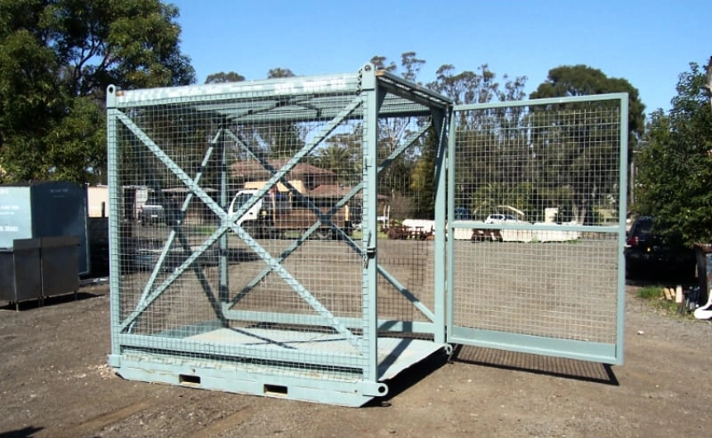 lifting-cage-1.jpeg