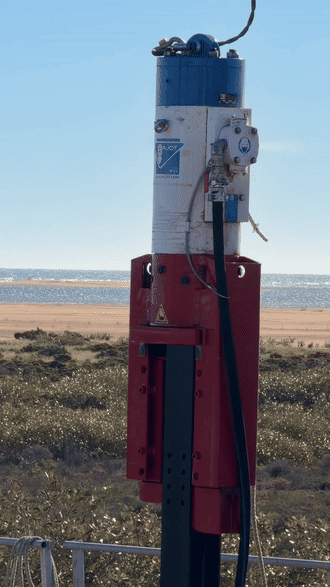 piling_6sec_quality_under_4.77mb.gif