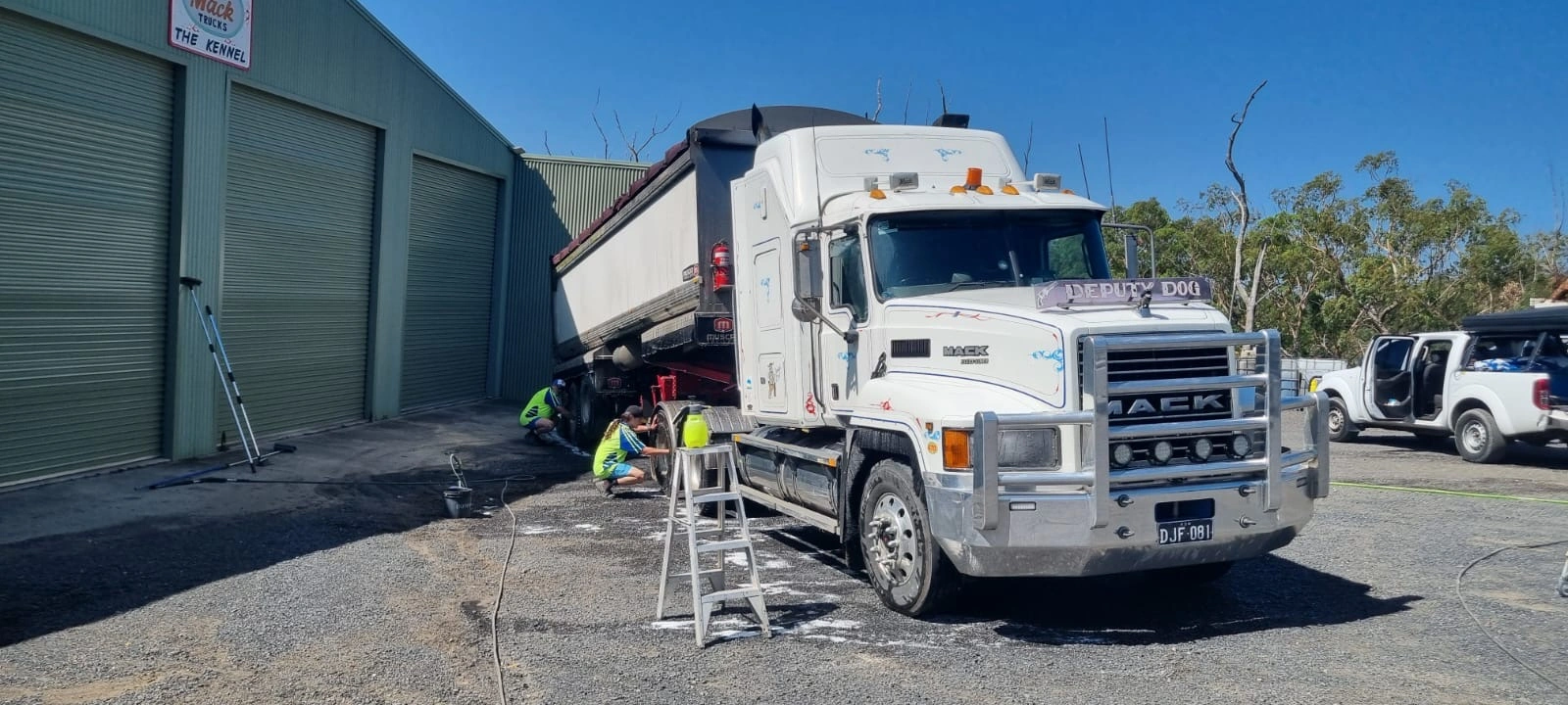 other big truck clean.JPG