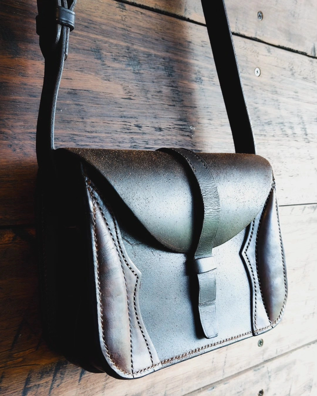 VINTAGE-SADDLE-BAG.jpg