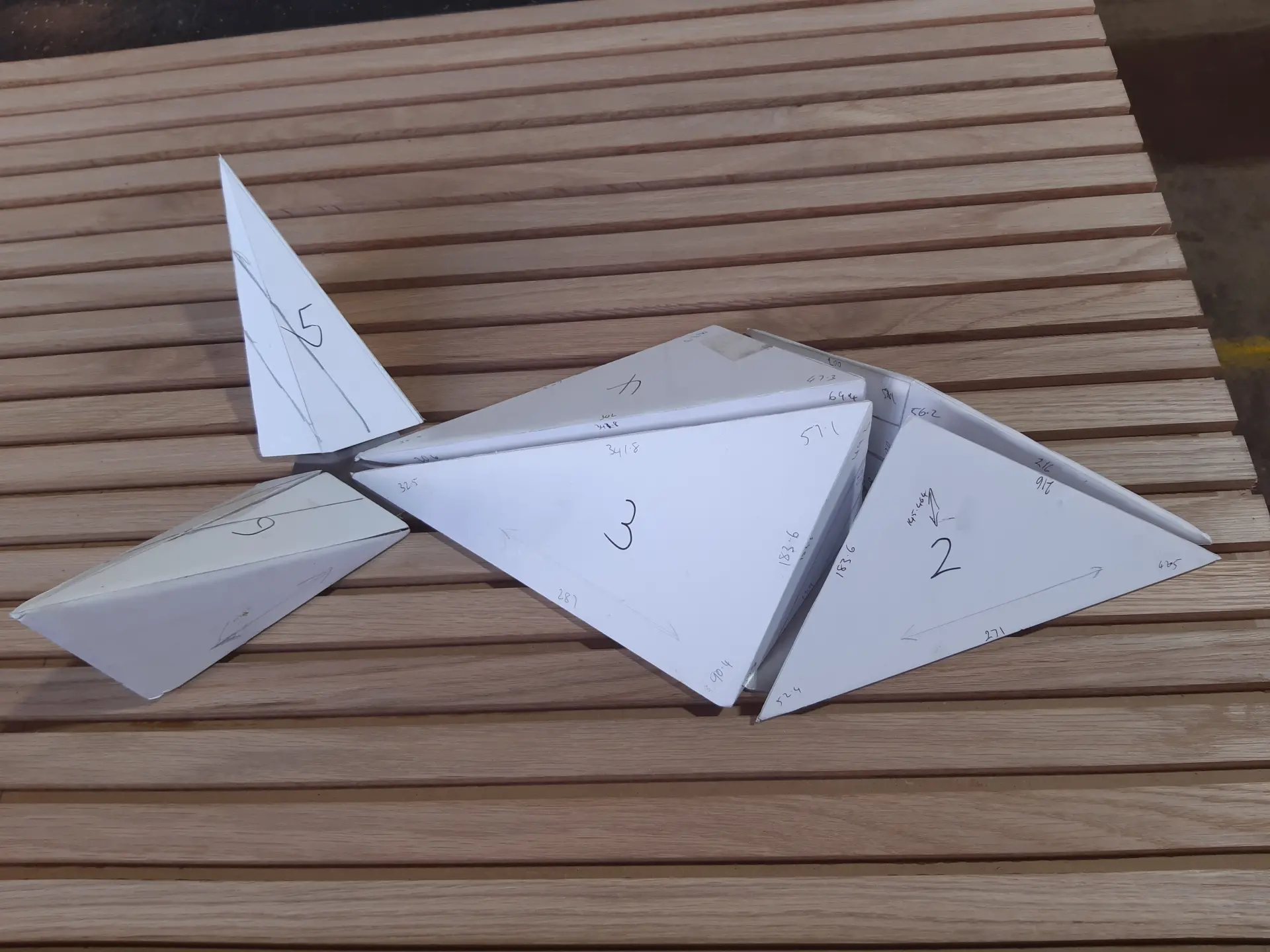 fish scuplture template.jpg