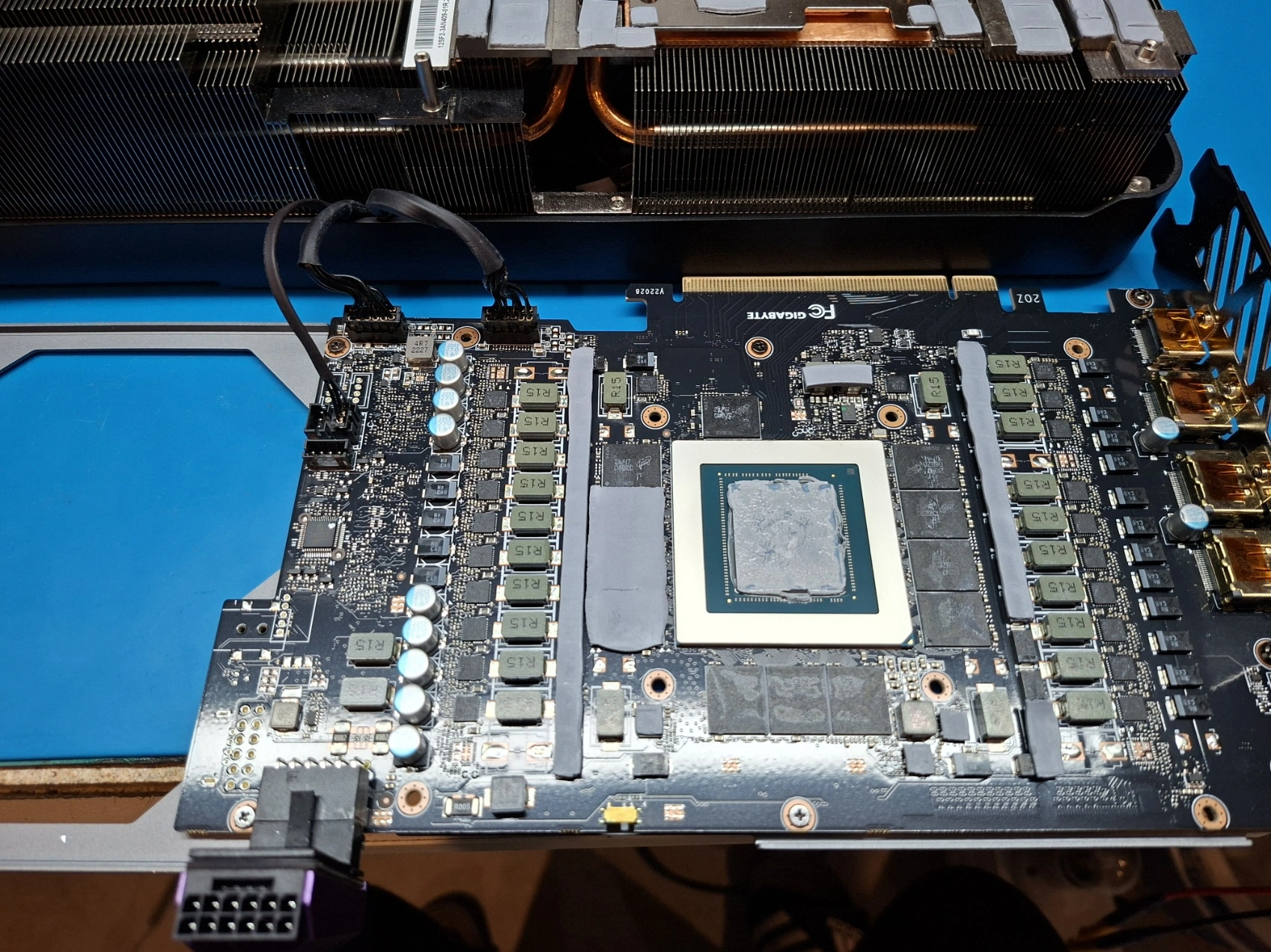 4090 gpu.jpg
