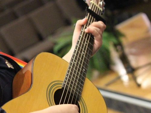 guitar.jpg
