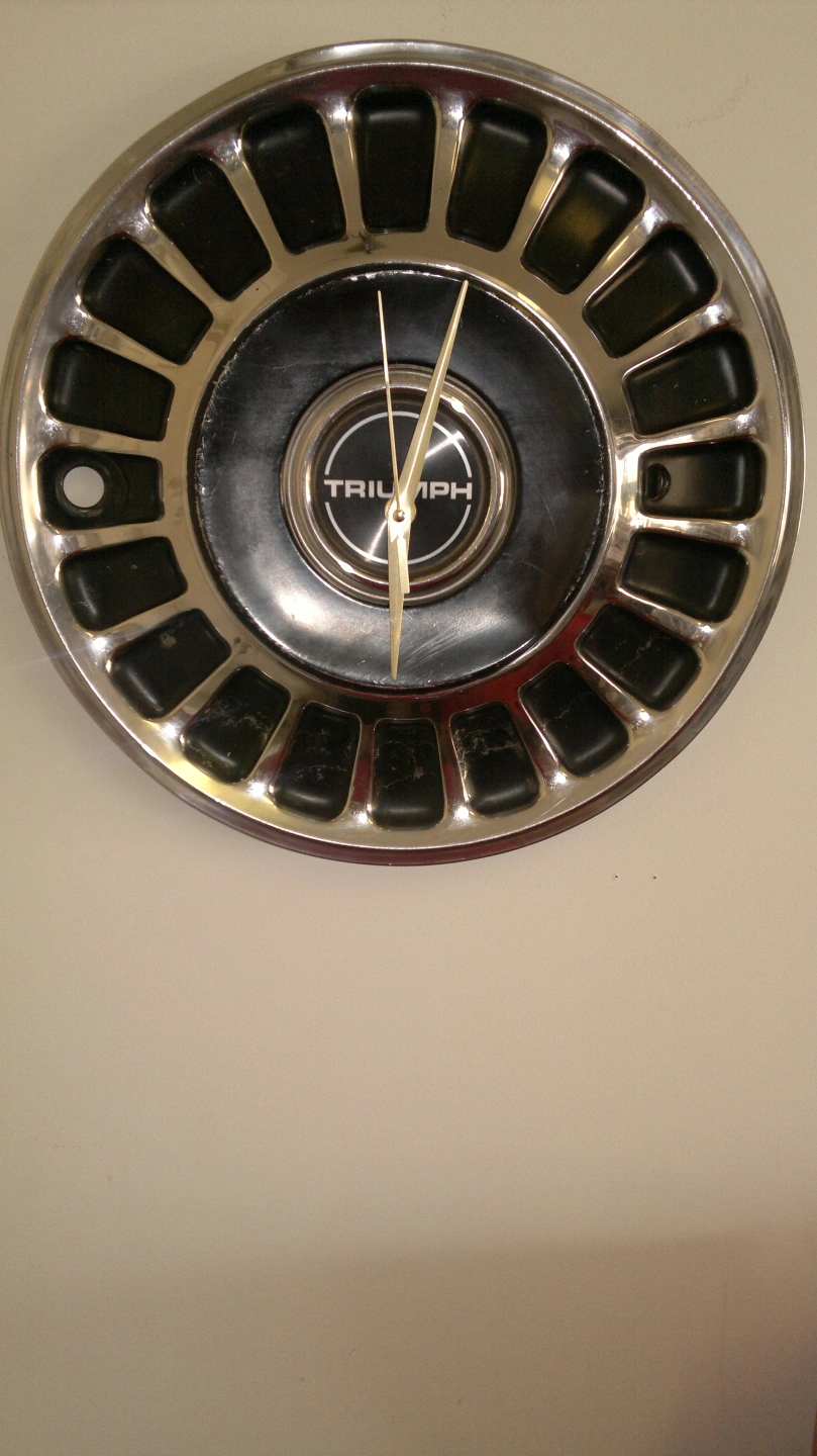 new piston ,hubcap clks tahlia painting 003.jpg