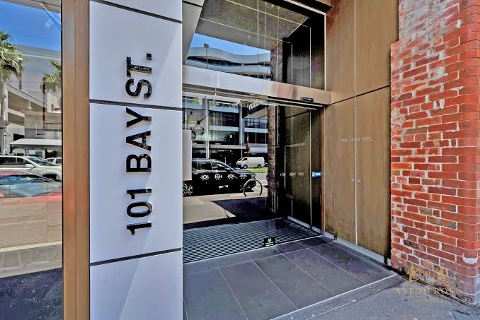 101baystreet.jpg