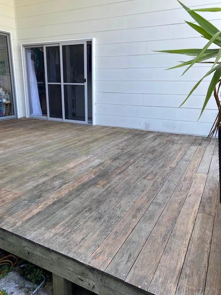 Deck Before.jpg