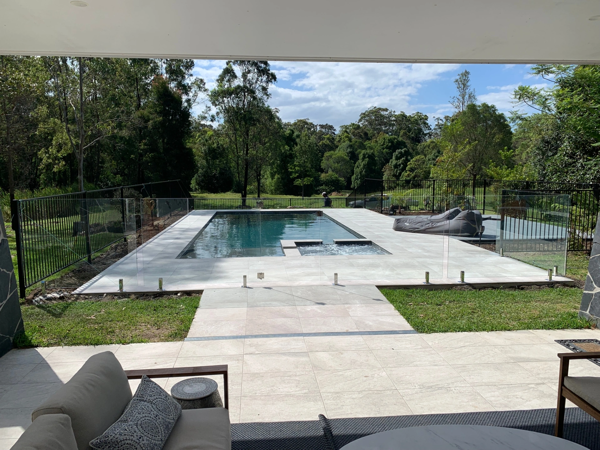 Aluminium & Frameless Glass Combo.JPG