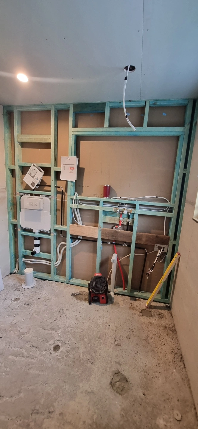 Bathroom5.jpg