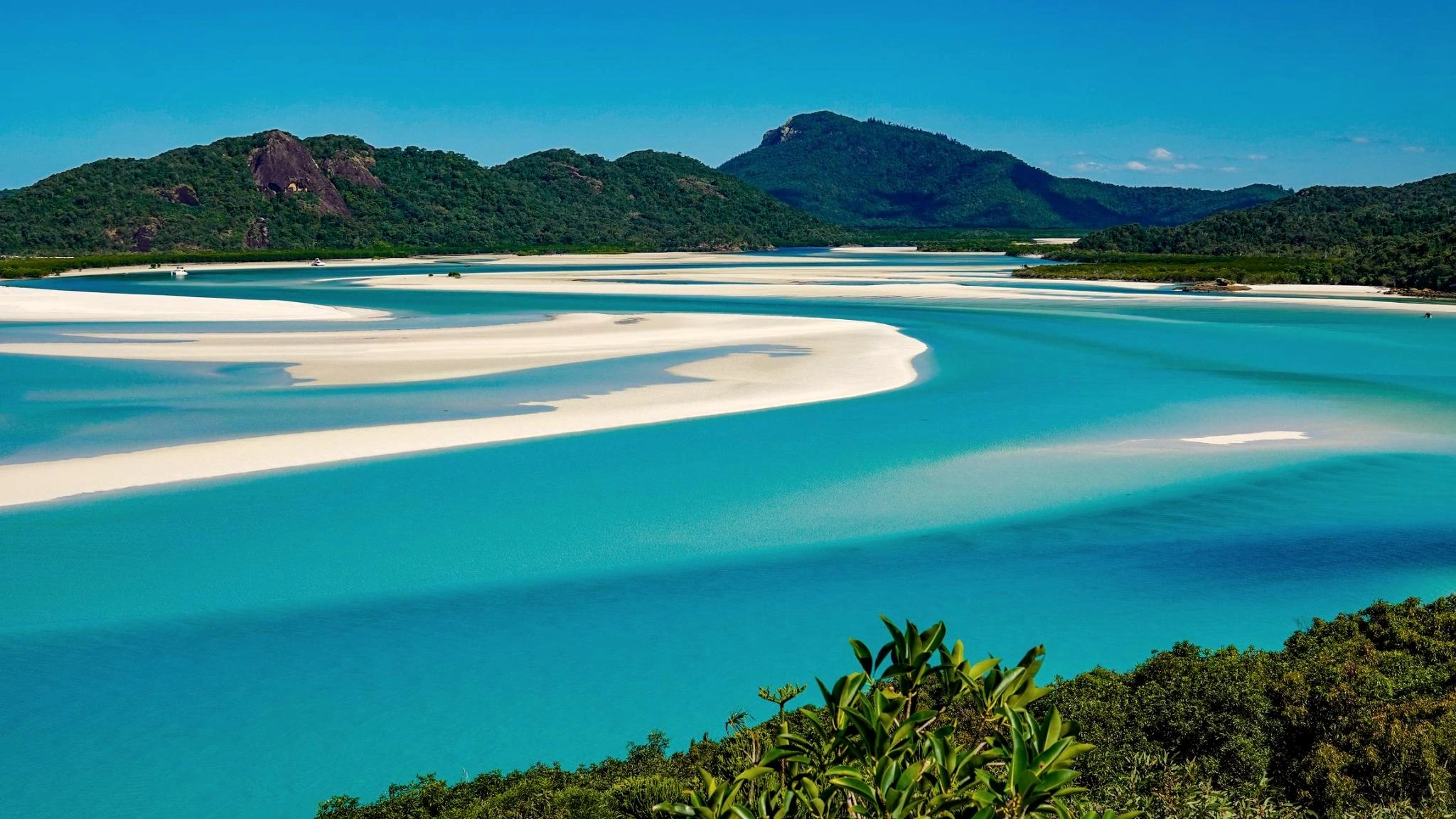 whitsundays_natural_colour.jpg