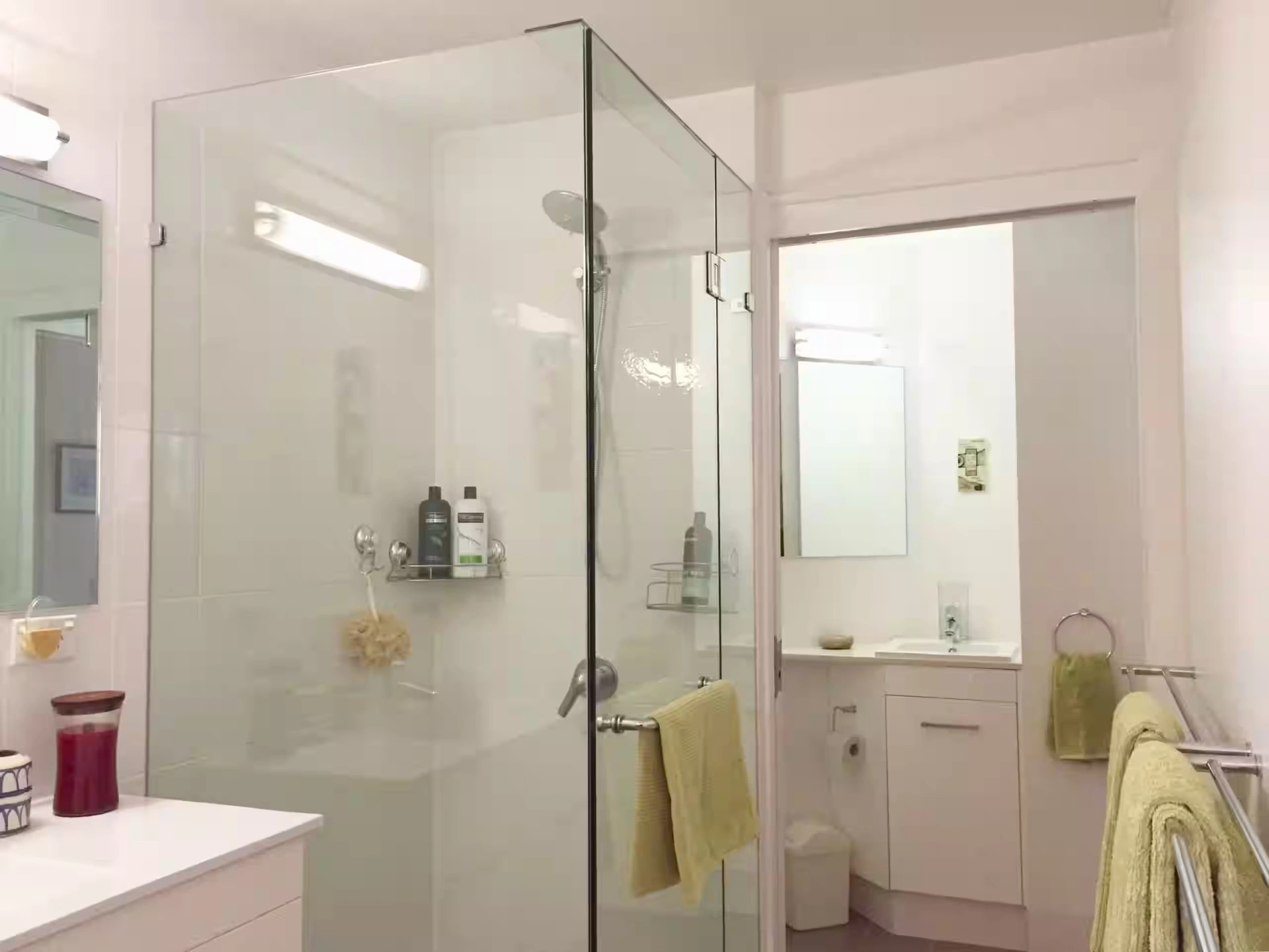 guest wing bathroom 2.jpeg