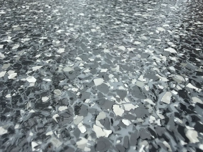 polyaspartic-flake-gargoyle-mid-grey.webp