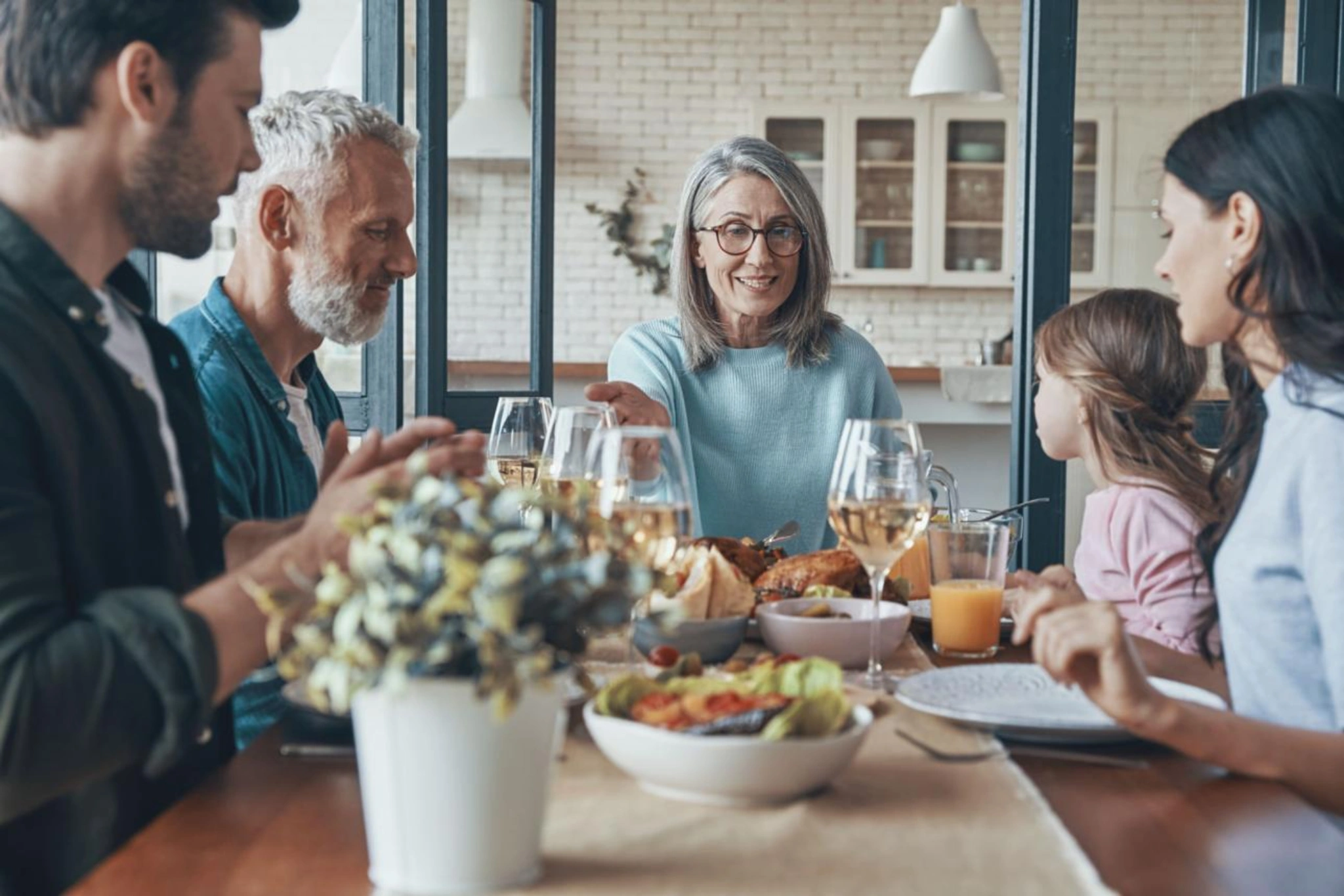 speech-clarity-family-conversation-hearing-capalaba.jpg
