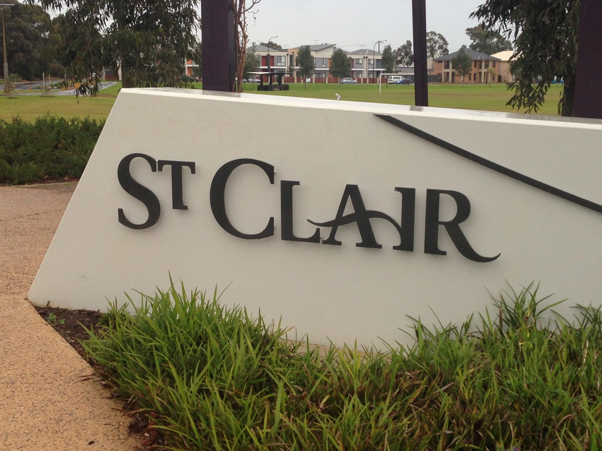St_Clair_Entrance,_Actil_Avenue,_St_Clair,_South_Australia_Laundromat.jpg