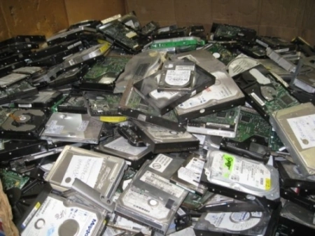 scrap_hard_drives02.jpg