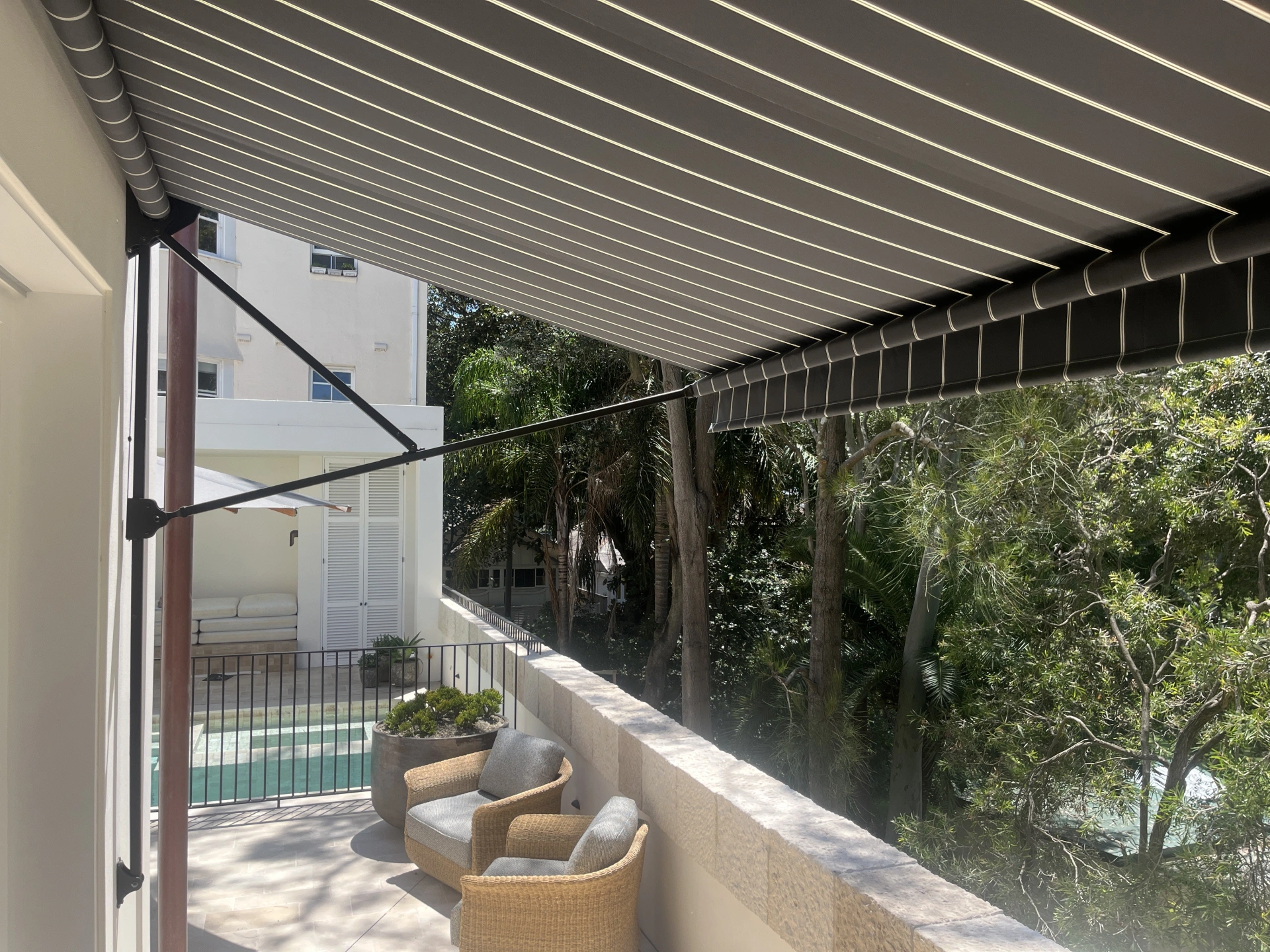 Terrace_awning_aalta_coogee.JPG