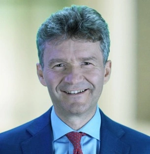 About Dr. Horst Müller