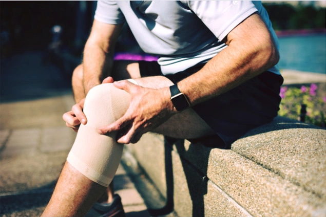 knee injury.jpg
