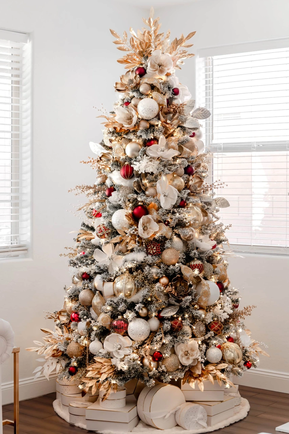 christmaas tree.jpg