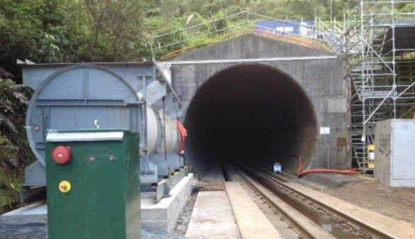 Kaimai Tunnel fan installation 03.jpg