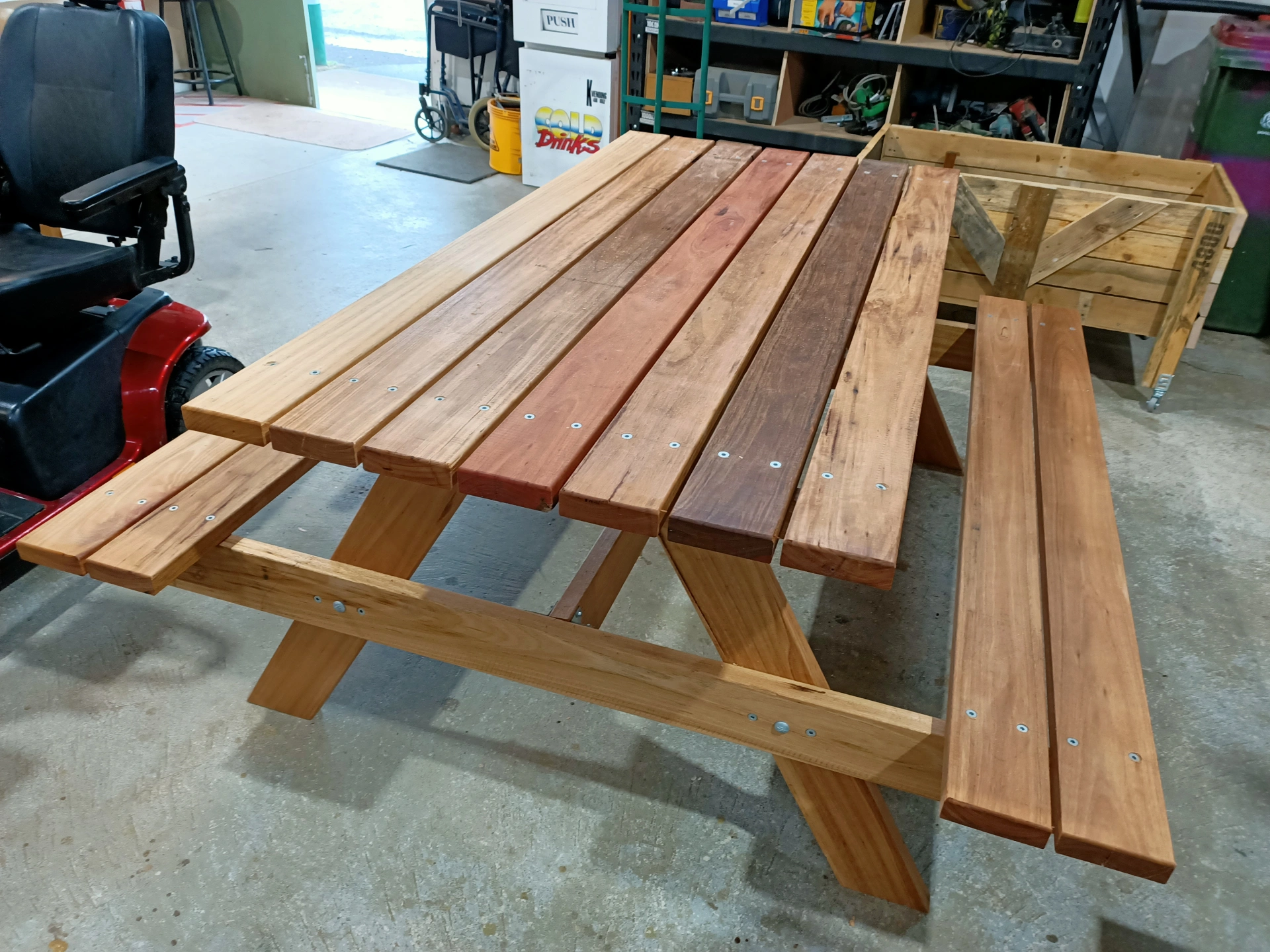 Picnic bench.jpg
