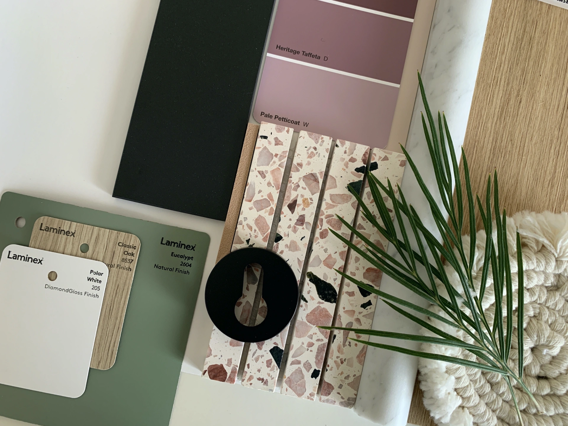 INSTA_Flat Lay Friday Inspo_250228_02 copy.jpg