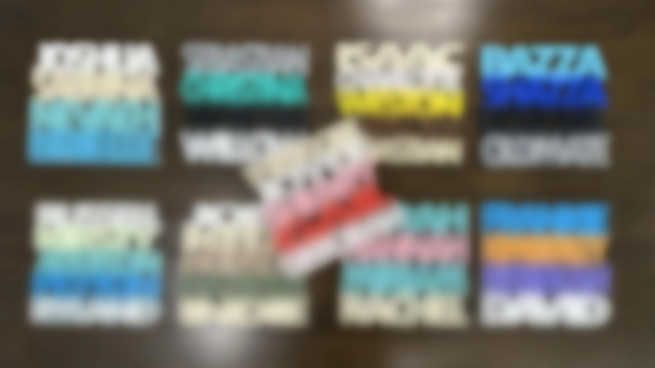 ManyBlurredBkgr.JPG