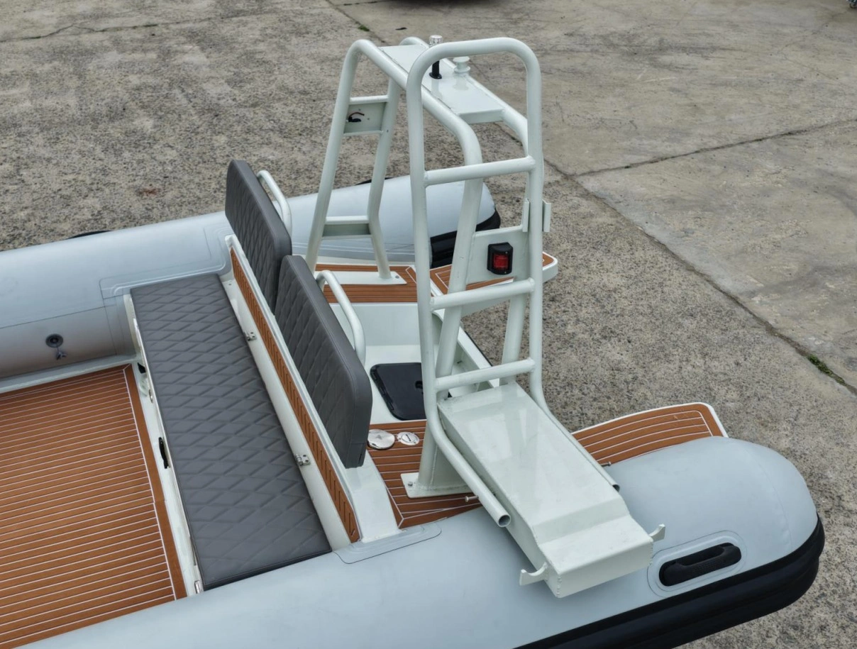 Boat_7.jpg
