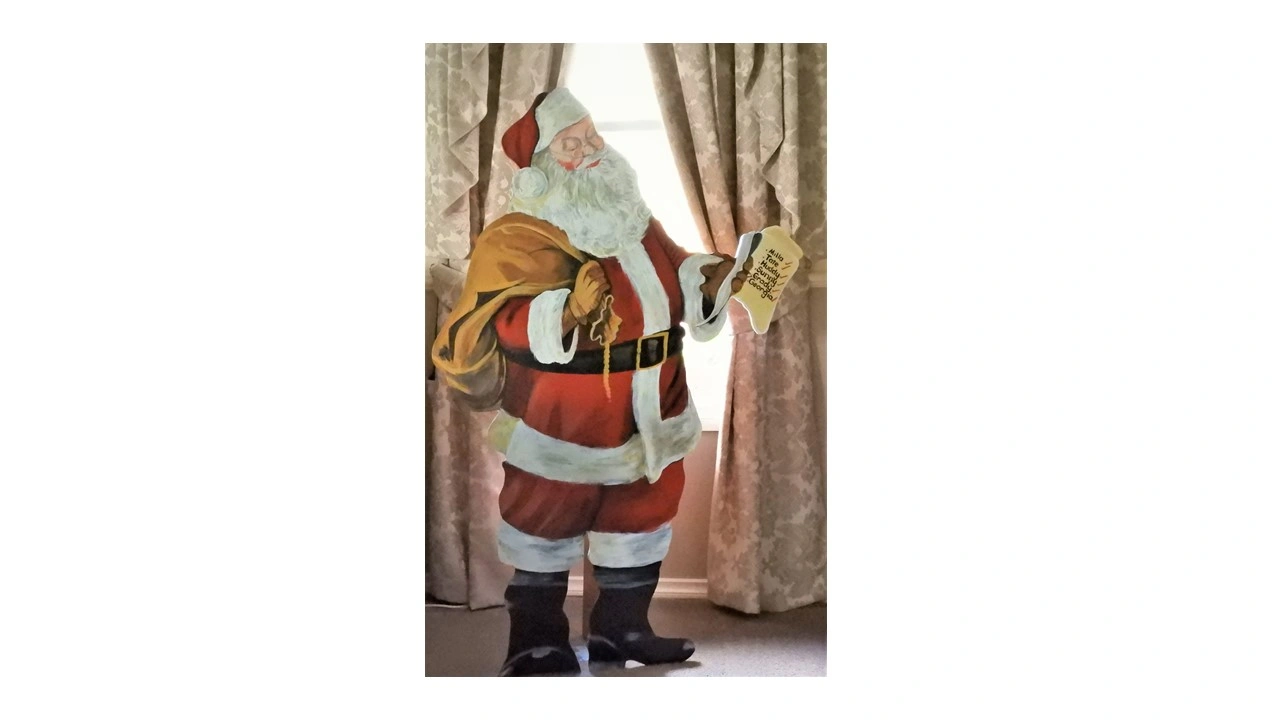 Santa with his List (resize).jpg