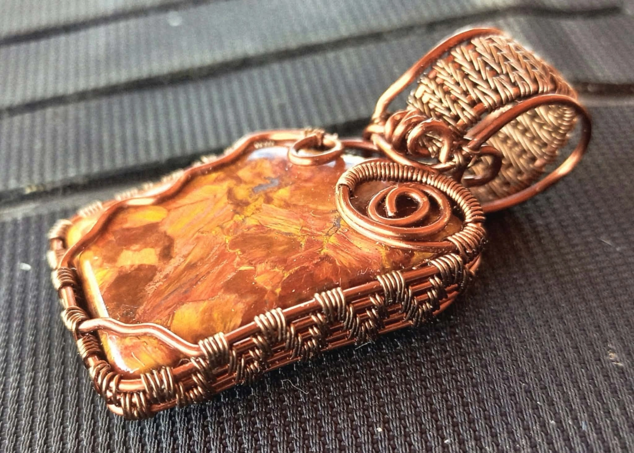 pendant 1.jpg