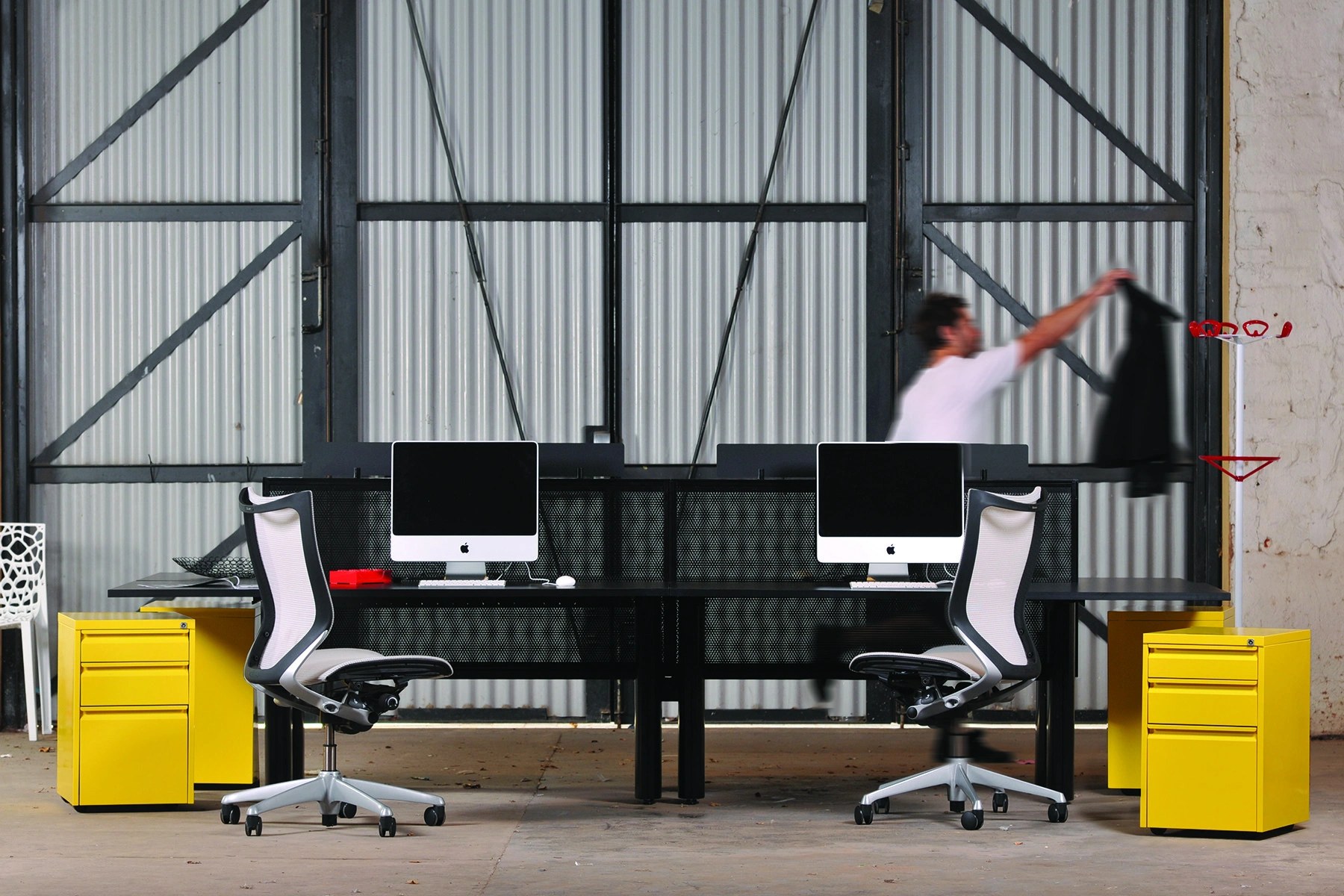 Paradigm_B2B_Front.jpg