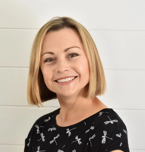 Felicity Lenehan headshot smaller.jpg
