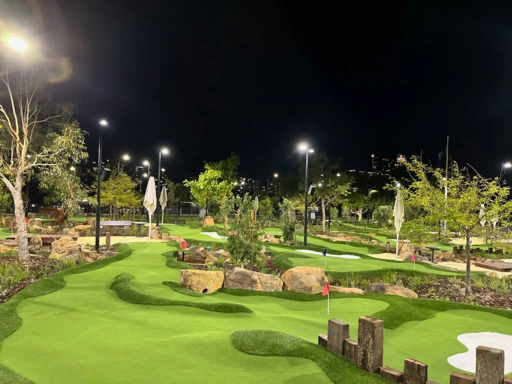 burswood mini golf 4.JPG